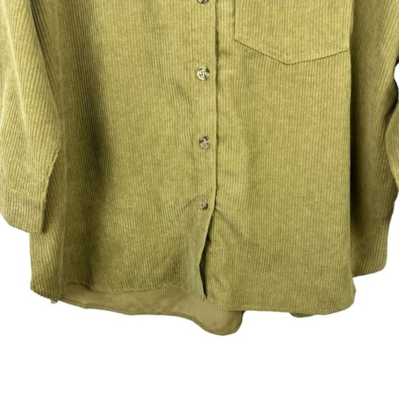 Petal & Pup Green Corduroy Ribbed Button Down Shirt Shacket Size Small - Picture 3 of 7